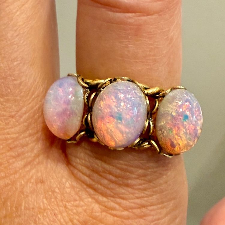 Vintage MCM GoldTone Rope Design Pink Dragons Breath Faux Opal Glass Cabochon 3 Stone Adjustable Ring, Size 7