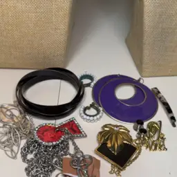 #112 Antique Mall Jewelry (1/31/26) Craft Bag