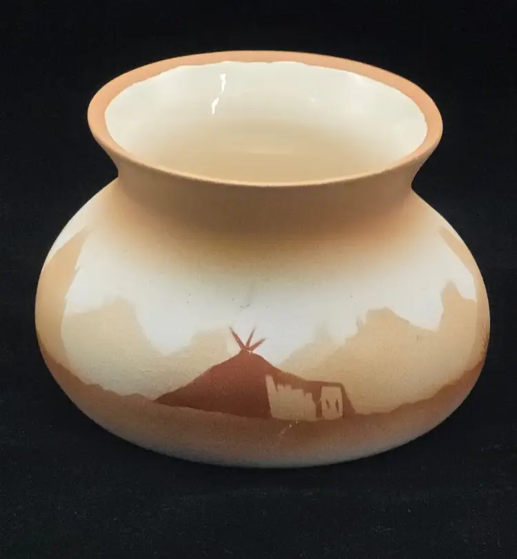 Native American Navajo Landscape Vase Signed T. Benally Dine