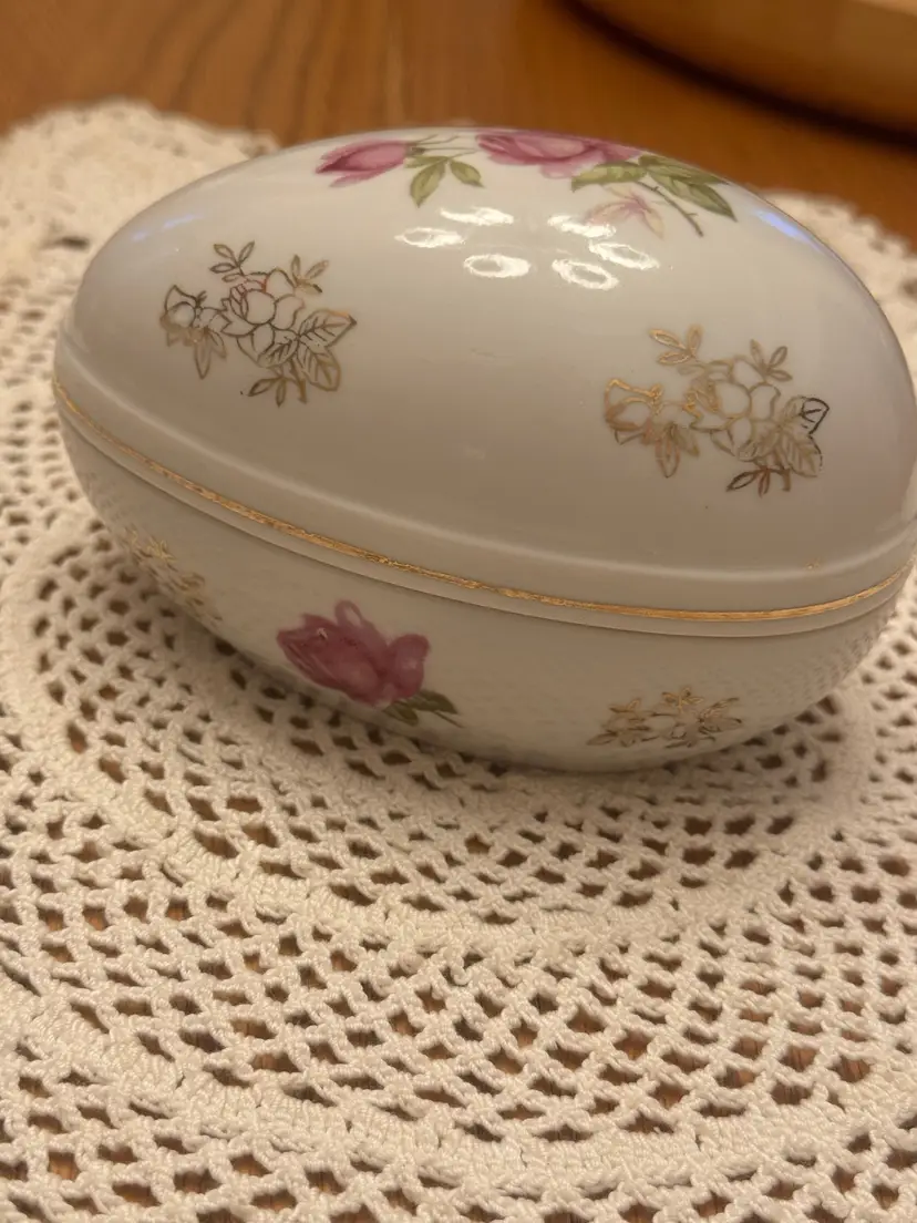 Lefton Hand-Painted Egg Trinket Box - 5 inches