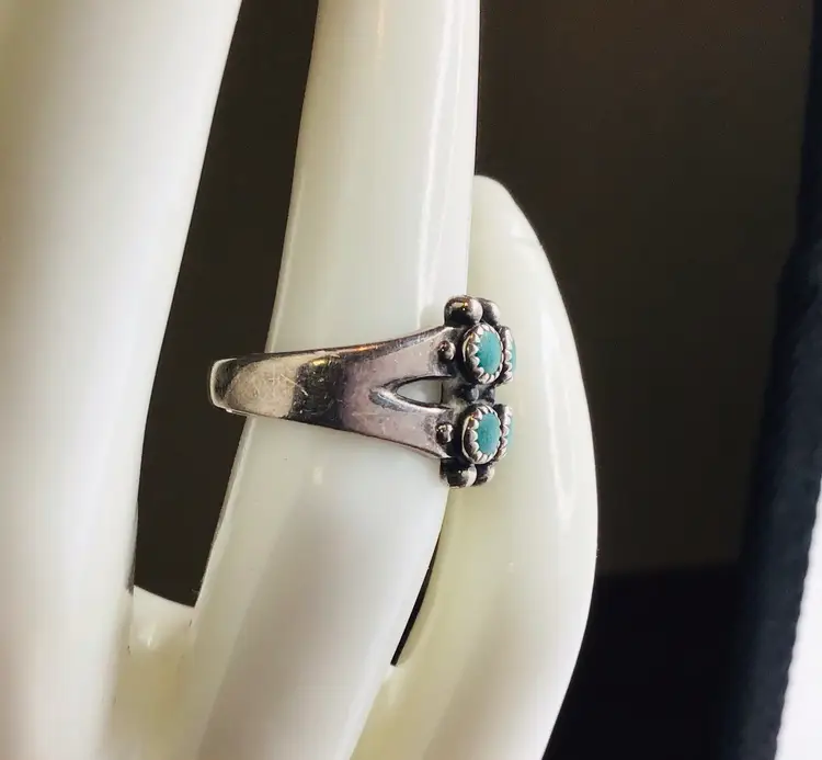 Vintage Sterling & Malachite Ring