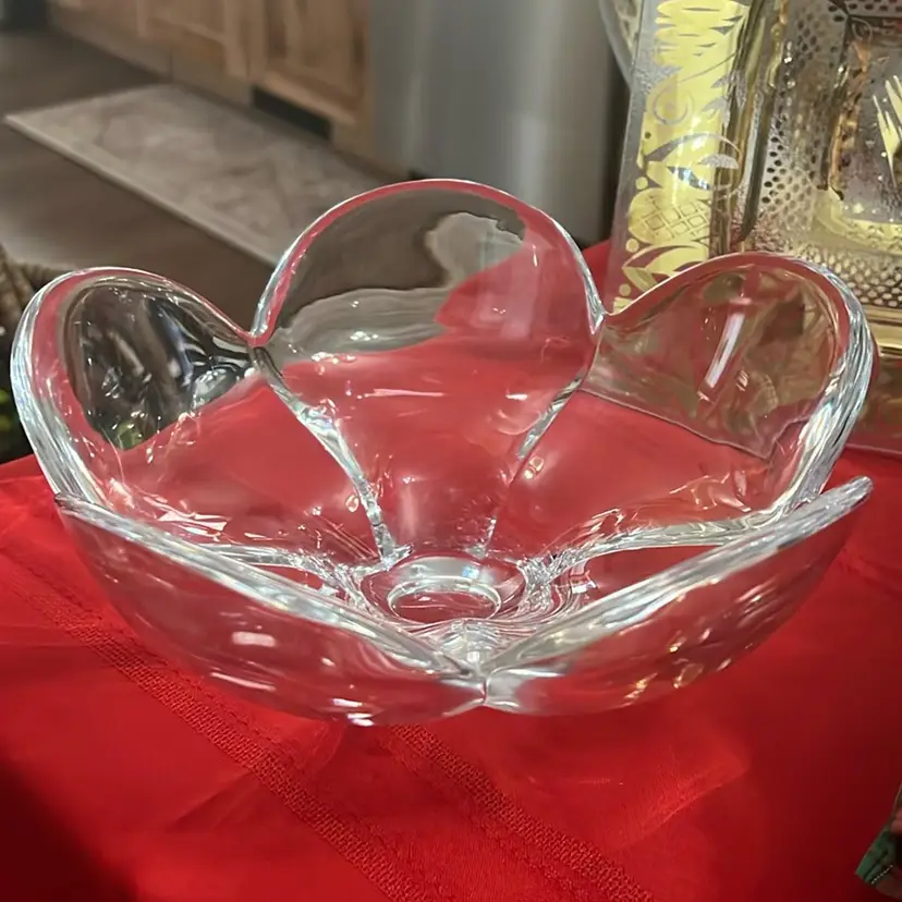 Orrefors "Tulip" crystal bowl by Lars Hellsten. Made In Sweden Signed And Numbered.  9” Across,4” Deep
