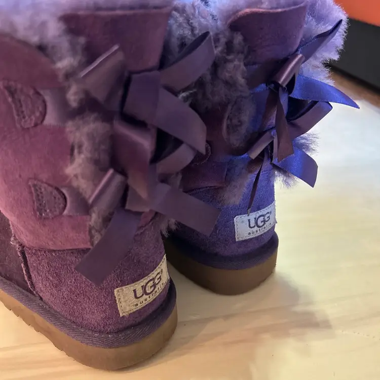 UGG BAILEY BOW BERRY TWINFACE WOMEN BOOT US 3