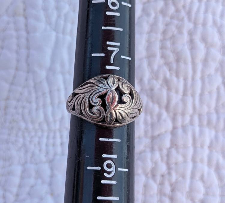 Vintage Sterling Silver Ring with Open Cutwork Swirl Pattern, Thailand, Size 8