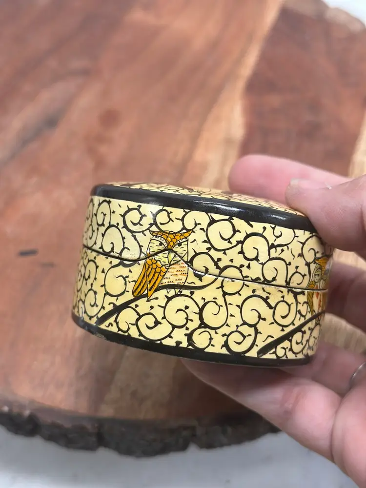 Vintage Paper Mache Lacquered Owls Lidded Trinket Box Kashmir India Signed