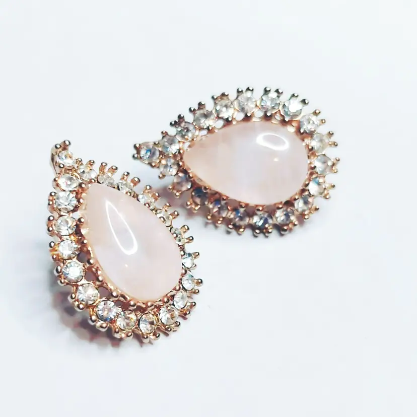Vintage Rose Quartz Pink Cabochon Teardrop Earrings With Rhinestones