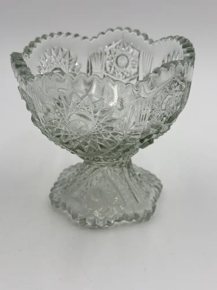 Antique Glass Childs Toy Mini Punch Bowl And 6 Cups EAPG Yoked Daisy Wheat