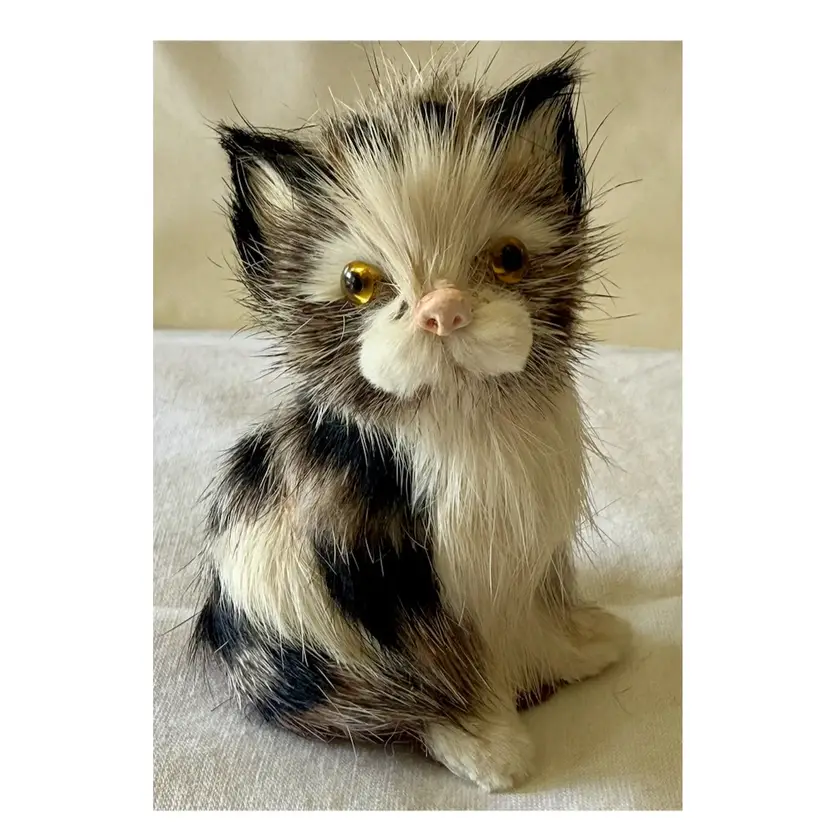 Realistic Furry Calico Striped Cat Kitty Pink Nose Gold Eyes Vintage