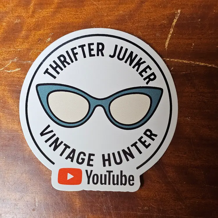 Thrifter Junker Vintage Hunter Round Glasses Sticker