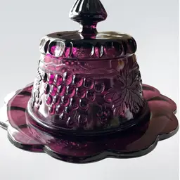 VTG Amethyst Glass Grapes & Cable Mosser Covered Dish Beautiful & Functional