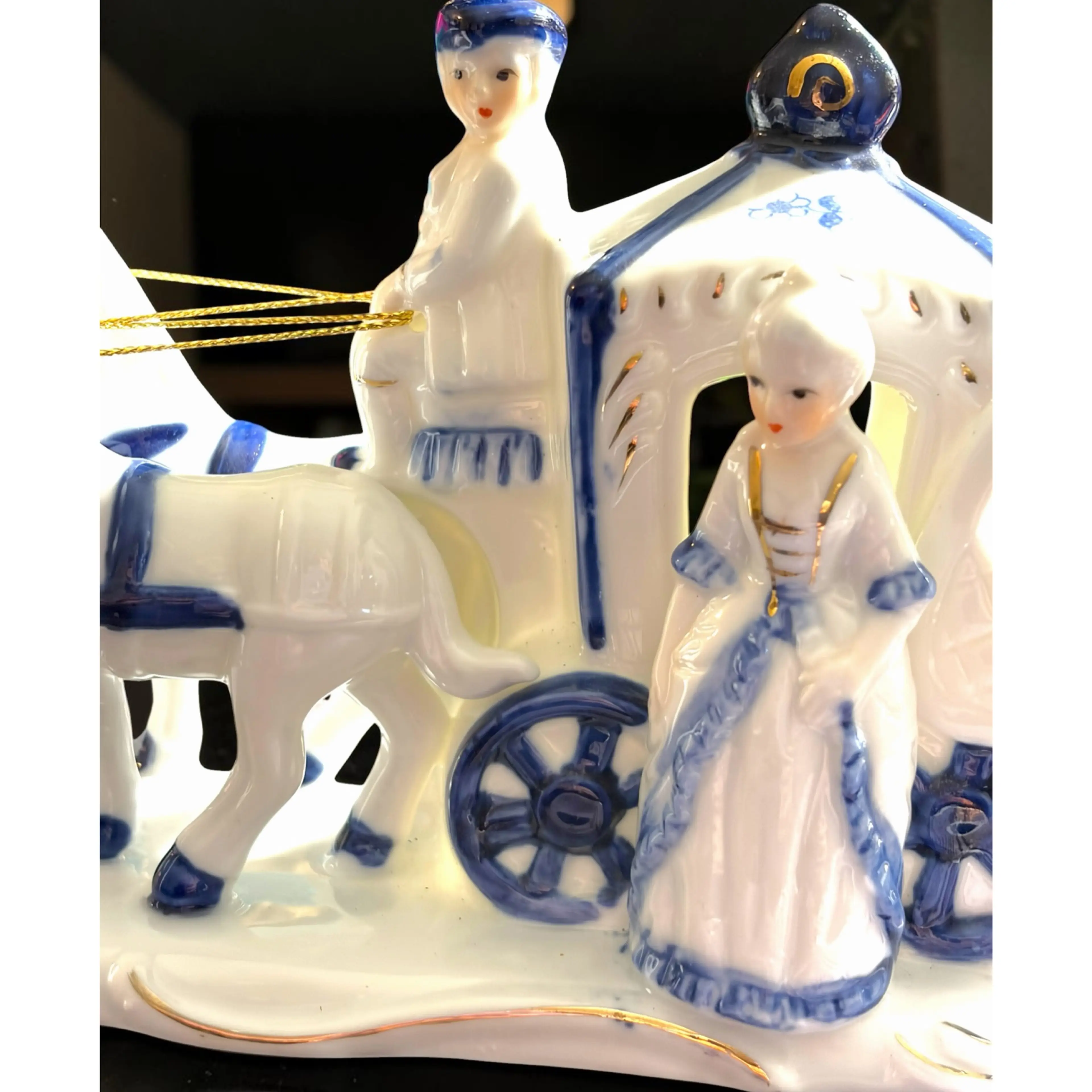 Image 2 of 20