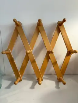 Wooden 10 Peg Accordion Expandable Cup Mug Coat Rack Hat Holder Wall Decor
