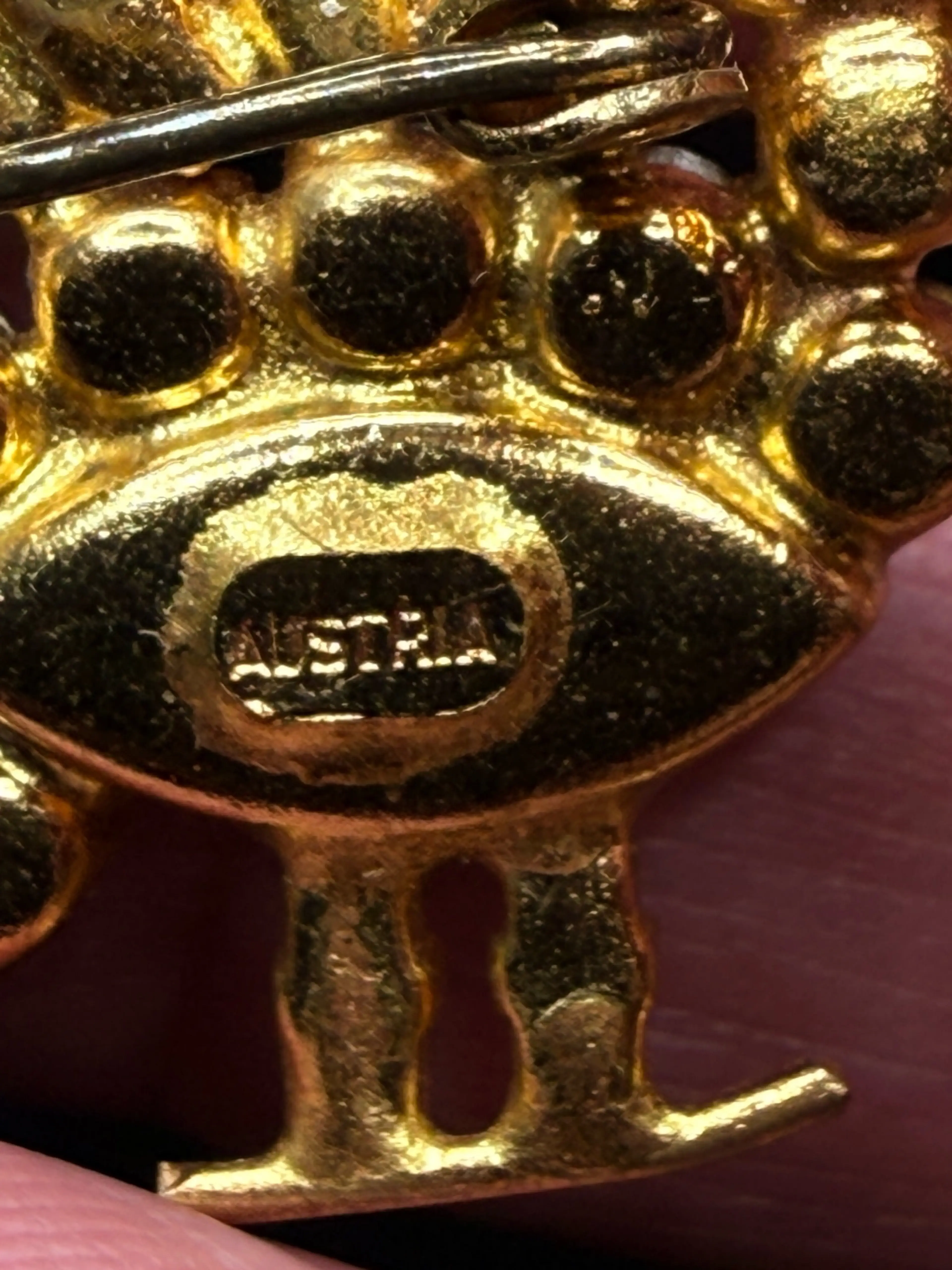 Image 4 of 4