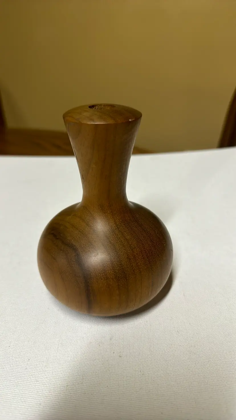 Oregon Myrtlewood Hand Turned Bud Vase 5” tall