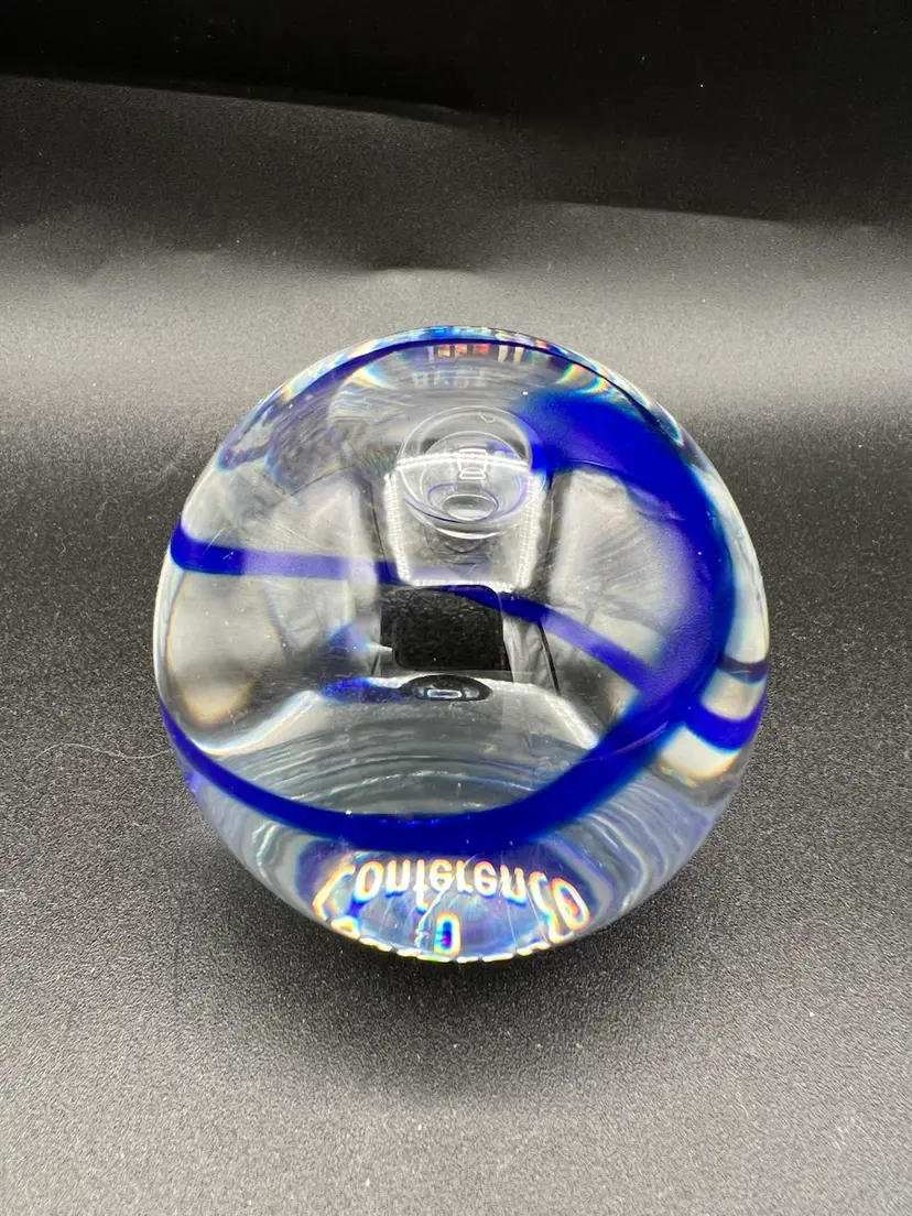 048. Scotland 🏴󠁧󠁢󠁳󠁣󠁴󠁿 Caithness Scotland 1998 Made For Marriot Conference Paperweight ~3”