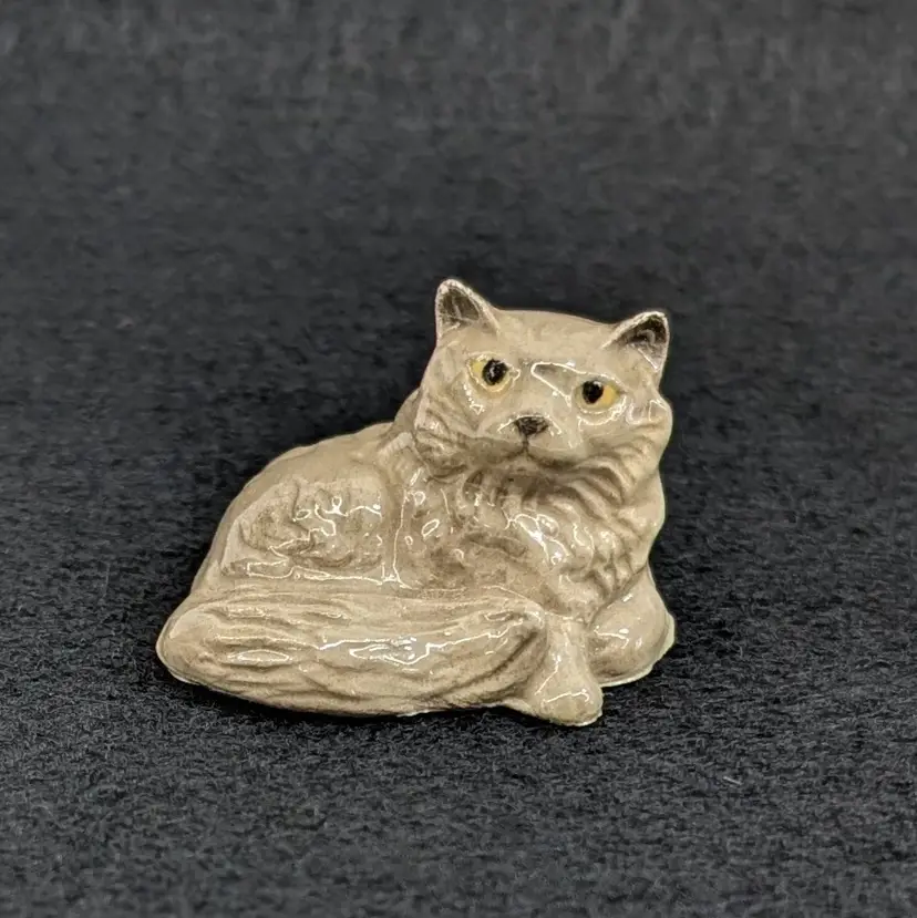Vintage Hagen Renaker Persian Cat Reclining Miniature Tan Yellow Eyes A-207
