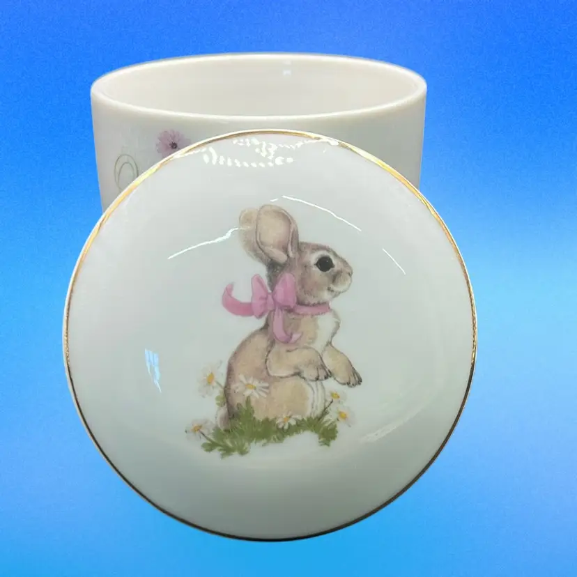 Porcelain Trinket Box With Animals And Gold Edging. Bunny On Lid.