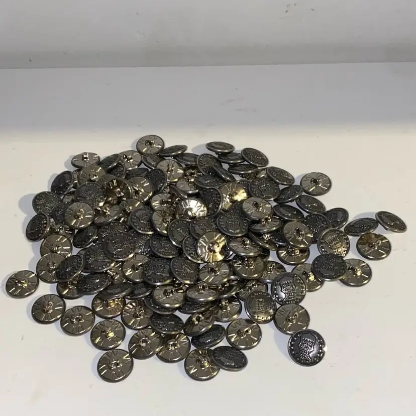 Lot Of 20 US Military Buttons
