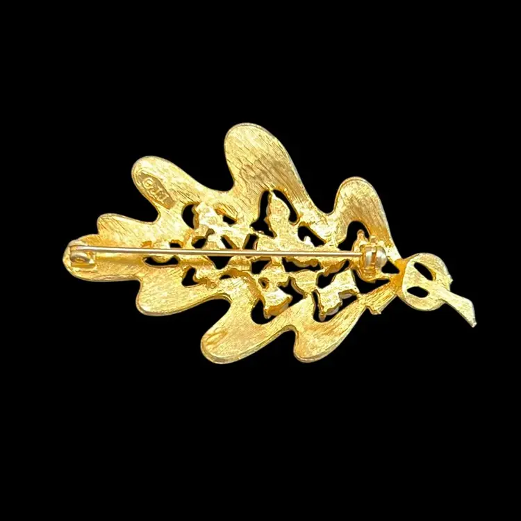Vintage JJ Jonette  Faux Pearl Gold tone  Pin Brooch