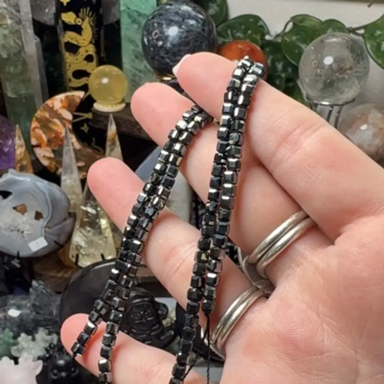 Hematite 3.5mm Faceted Cube Bracelet