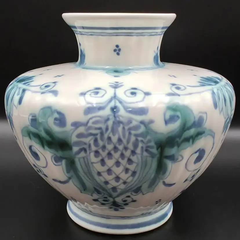 Royal Delft Green/White Delvert Ribbed Vase