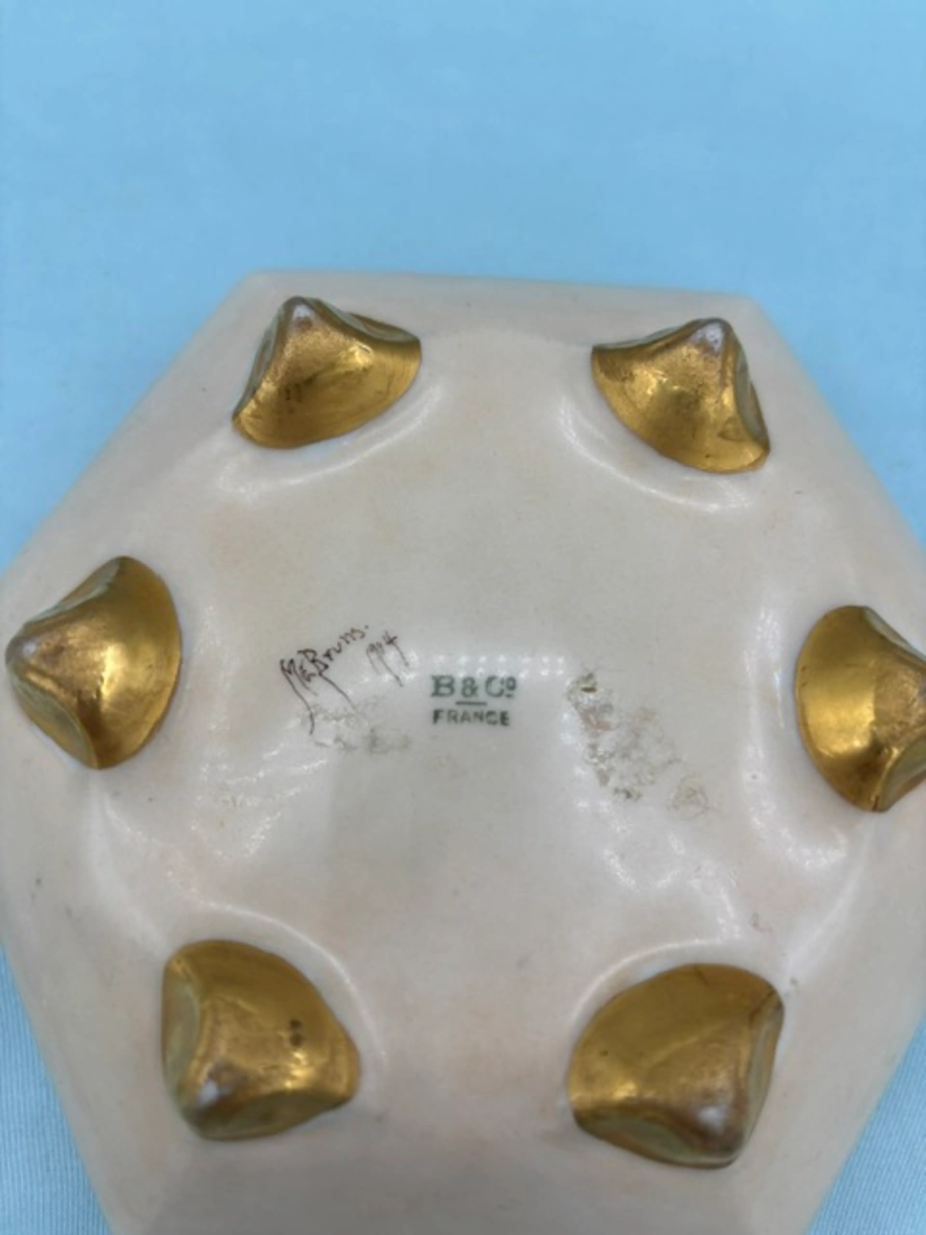 Image 4 of 4