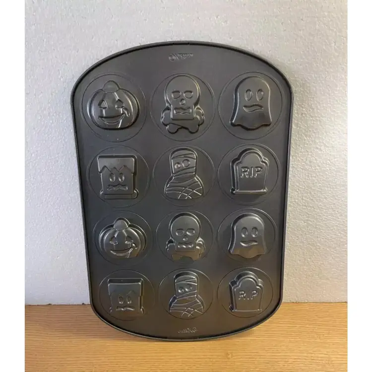 Wilton Halloween Mini Cake Cookie Pan Candy Mold 12 Slots Ghost Pumpkin Skeleton