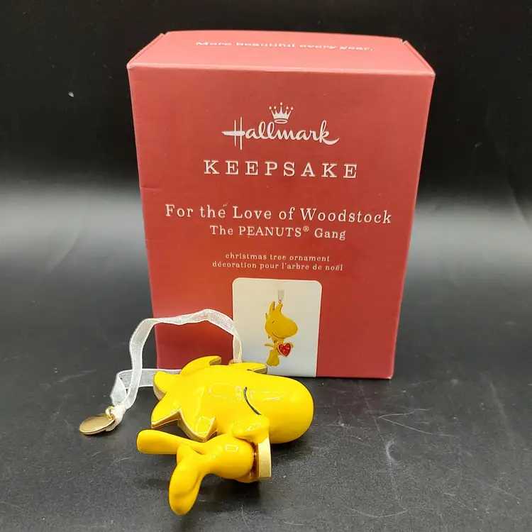 Hallmark Peanuts "For The Love Of Woodstock Metal Ornament