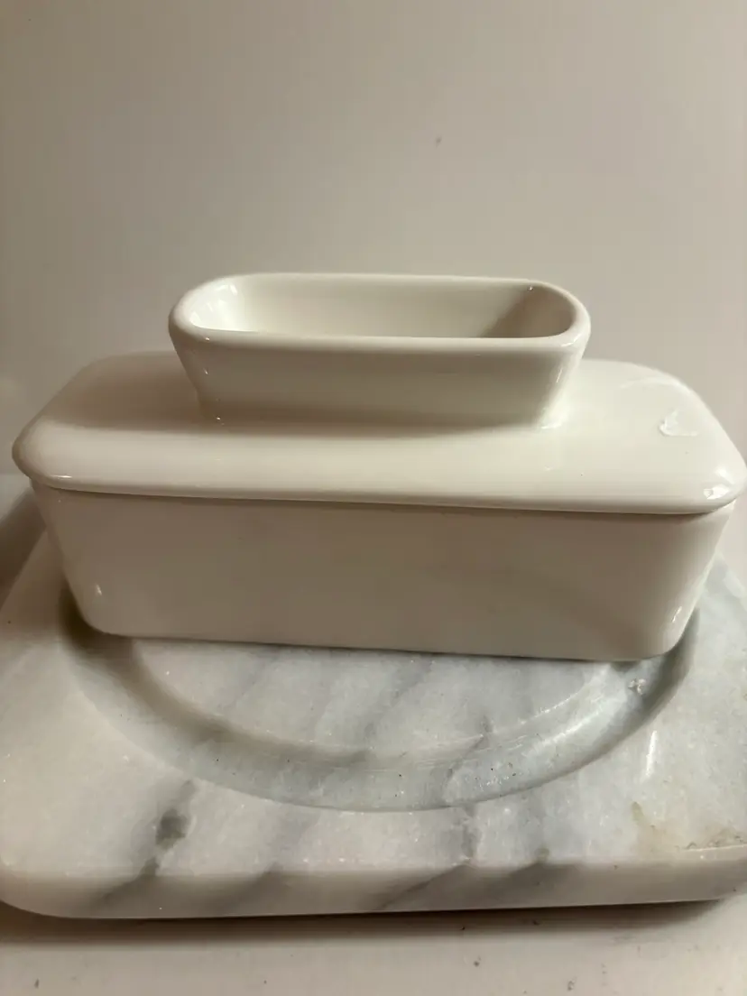 Sweese White Ceramic Butter Keeper