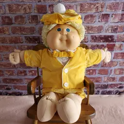 1985 Cabbage Patch Kid, Lemon Hair and Blue Eyes GUC