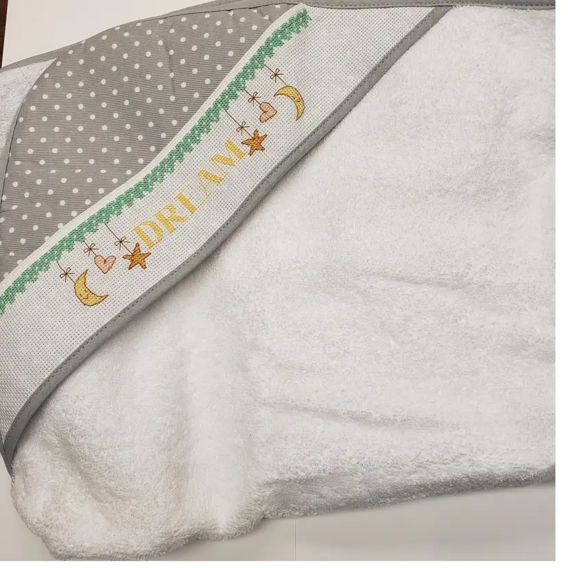 New Cross-stitched Infant/Toddler Hooded Bath Towel With Dream Design