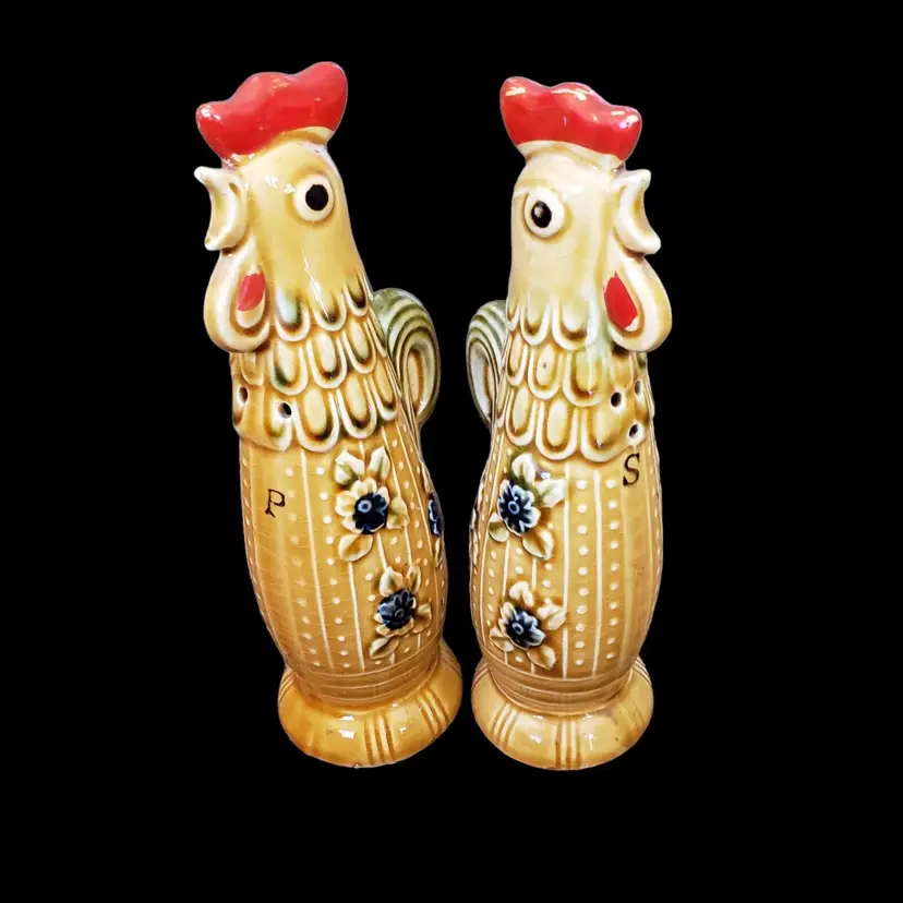 Rooster Salt Pepper Shakers Yellow Red & Black Flowers Japan Ceramic