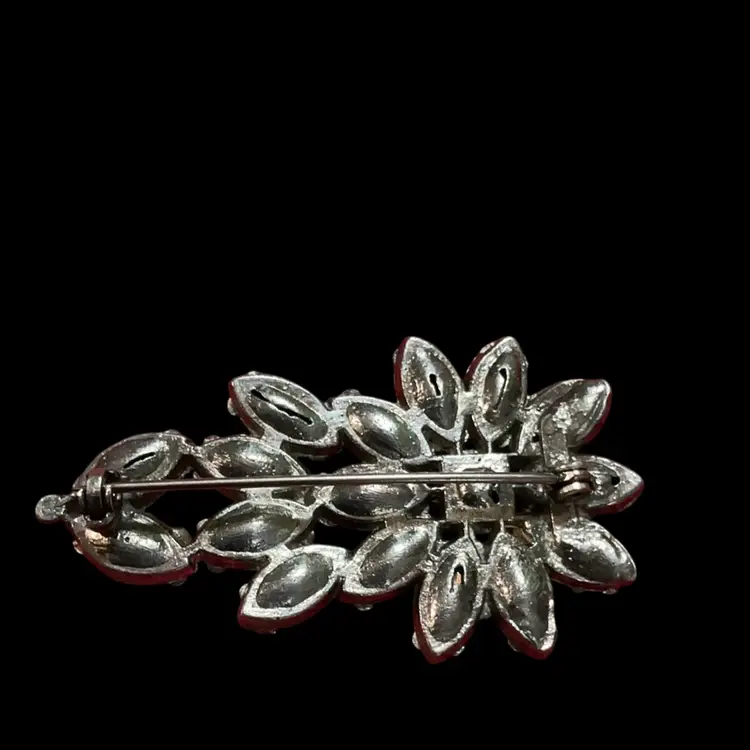 Gorgeous Silvertone Blue Prong Set Glass Rhinestones Floral Flower Design. Not signed But It Should Be , So Dang Stunning!!!