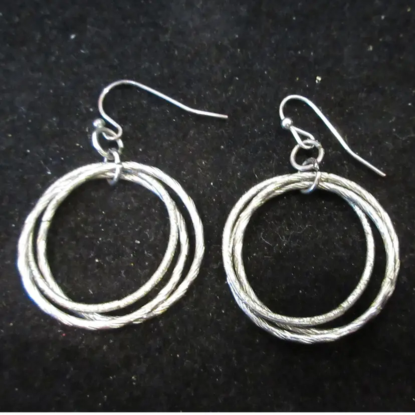 Vintage Textured Silver Tone Metal Concentric Rings Dangle Earrings with French Wires - 1 Inch Diameter