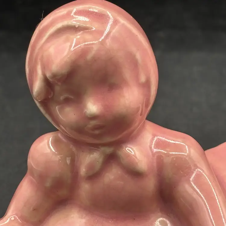 Vintage planter - McCoy pink girl at the well