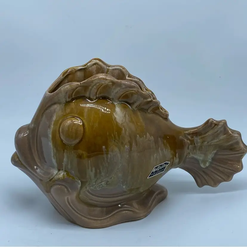 #4911 Canada Wyatt Art Pottery Fish Planter Figurine
