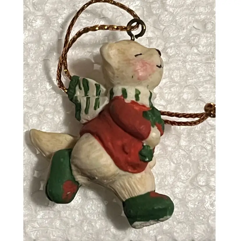 Hallmark Miniature Ornament As Pictured