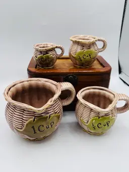 Vintage Tilso Japan Hand Painted Basket Weave Rope w/leaf Measuring Cups  Set 4