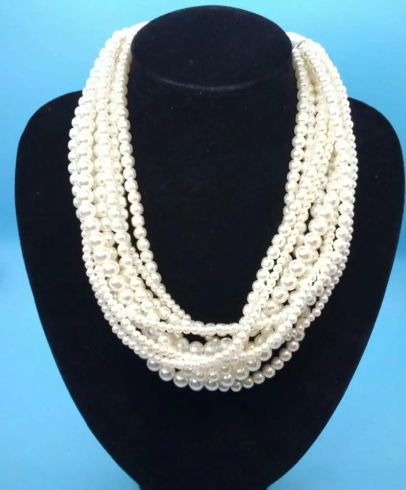 A Vintage 10 Strand Of Multi-Sized Faux Pearls Necklace