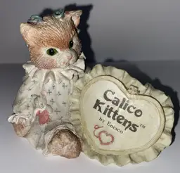 #01 Enesco Calico Kittens Figurine Signature Logo Plaque 699178 Vintage 1992