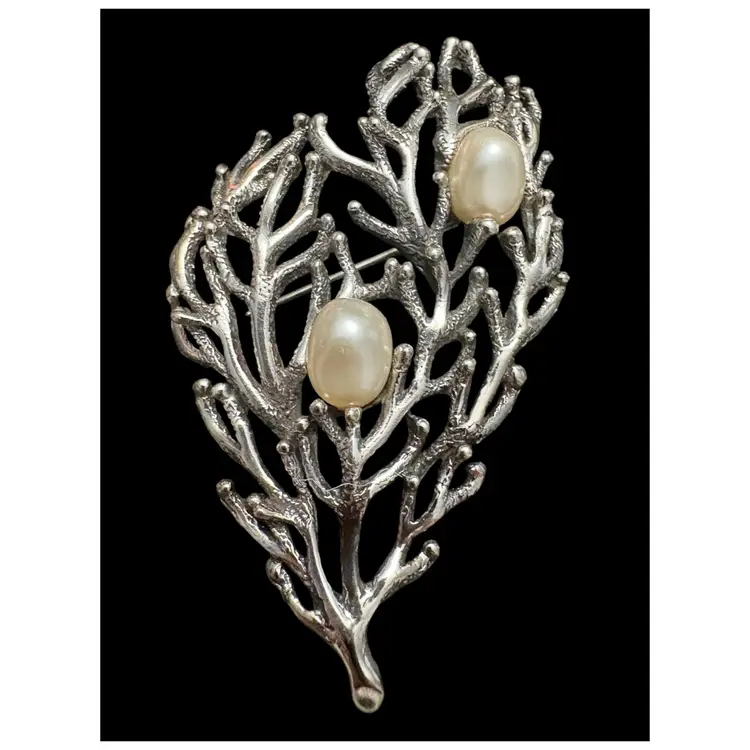 #01 135. Vintage TORTOLANI CRISLU SilverTone Coral Leaf Faux Pearl Brooch Pin Signed Earring Set