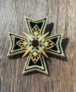 Amazing Vintage Heraldic Black Velvet Brooch Signed ART Approximately 2”