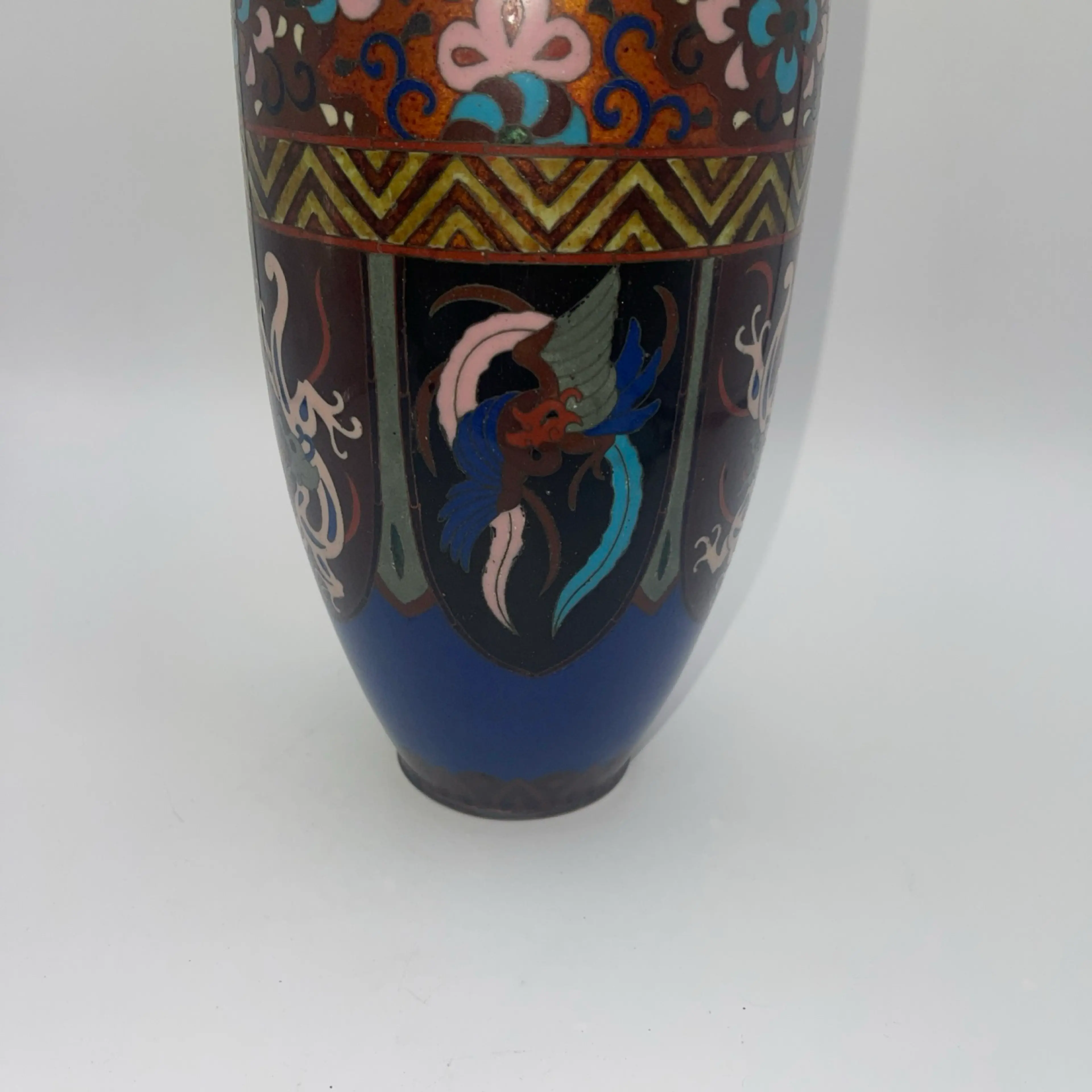Image 3 of 18