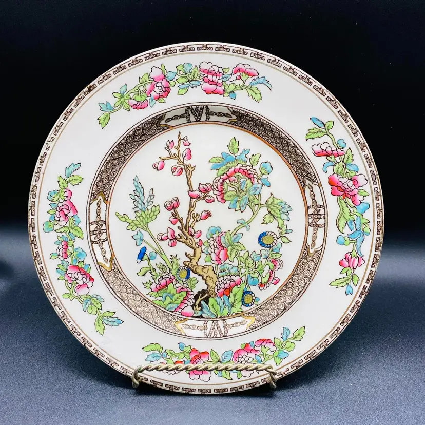 #1511 Round Plate 9 inch  Vintage England Indian Bengal Tree Pattern