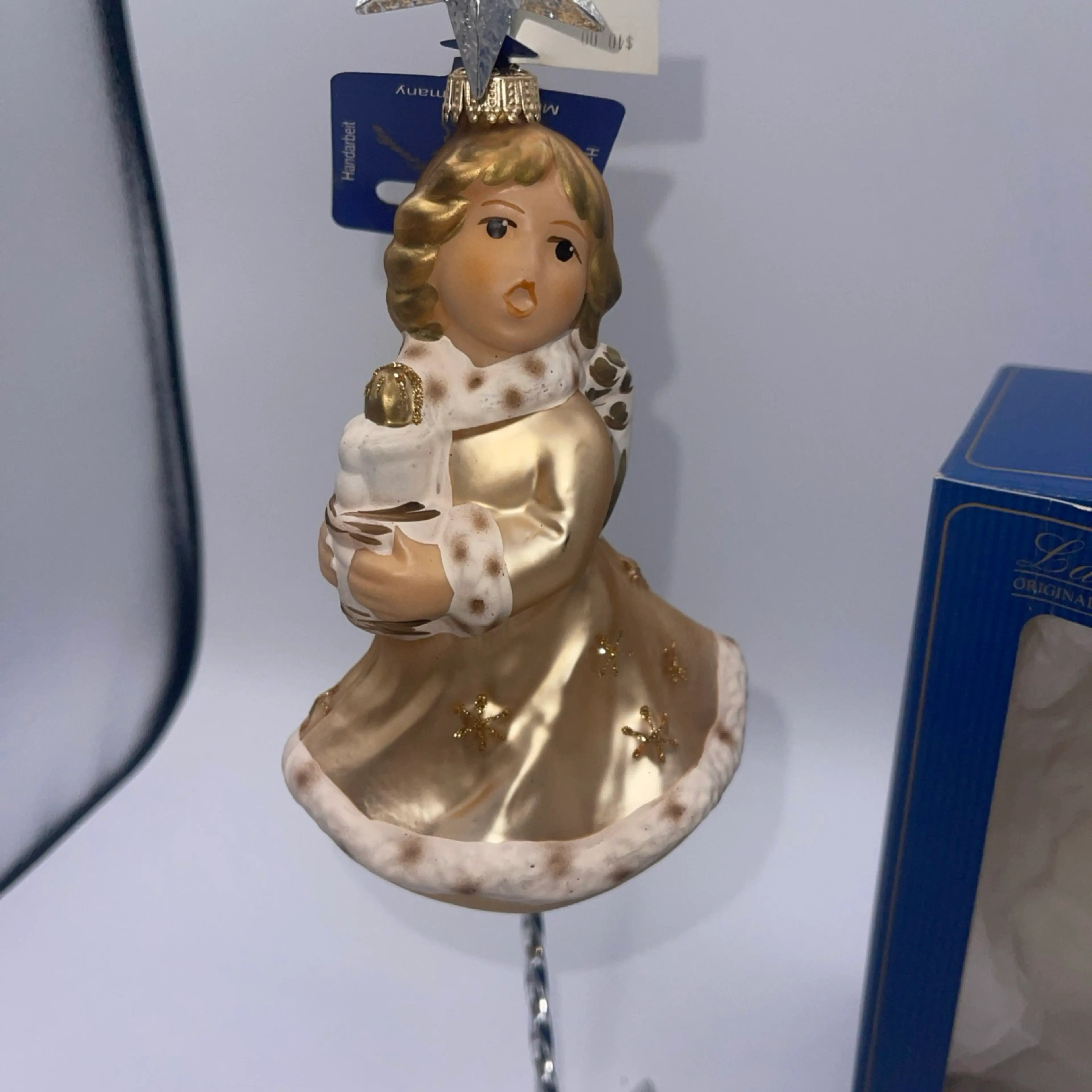 Image 4 of 8