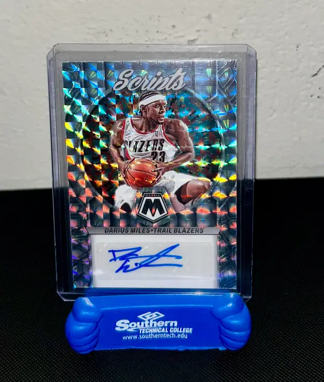 2022-23 Mosaic Darius Miles Trail Blazers Auto