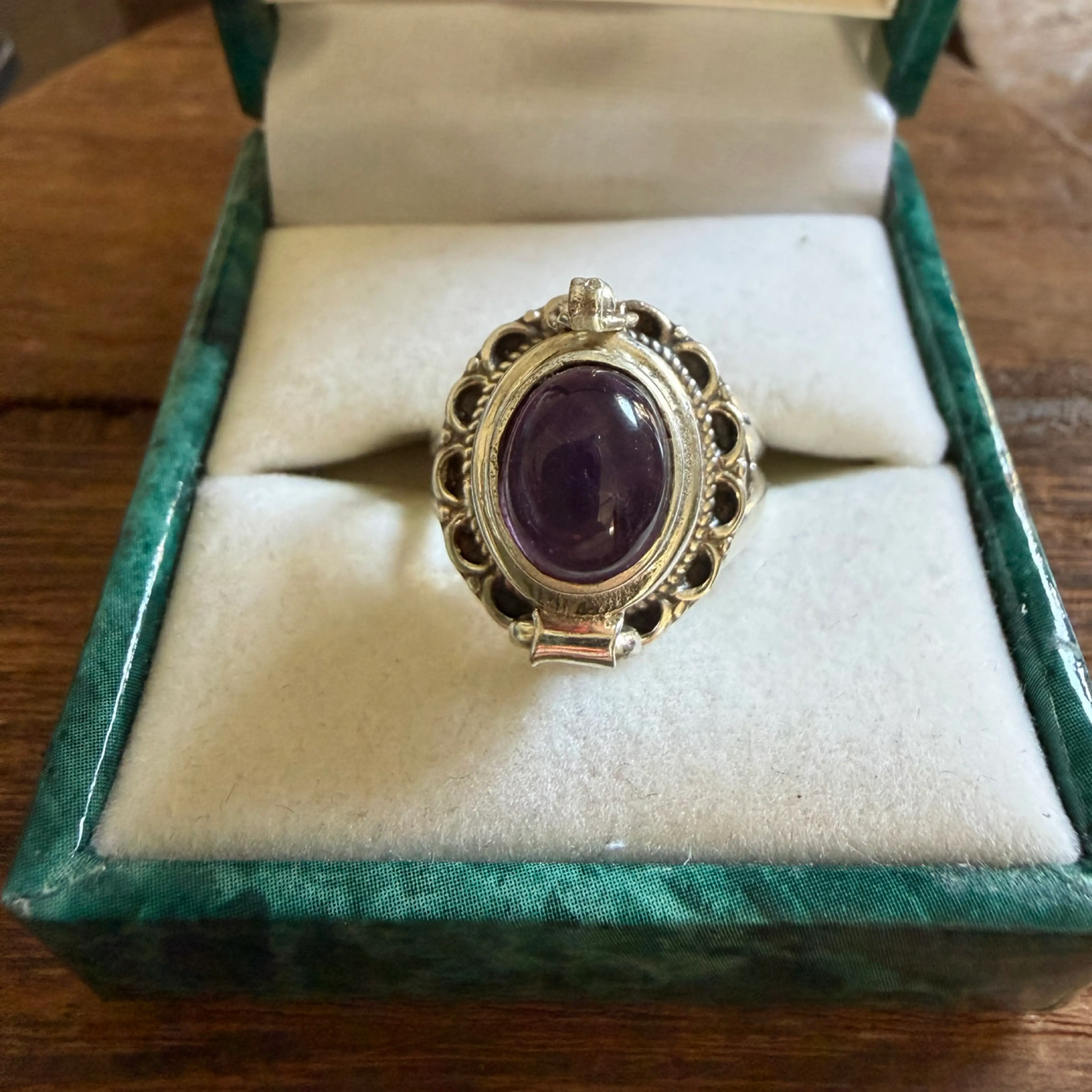 Image 1 of 5