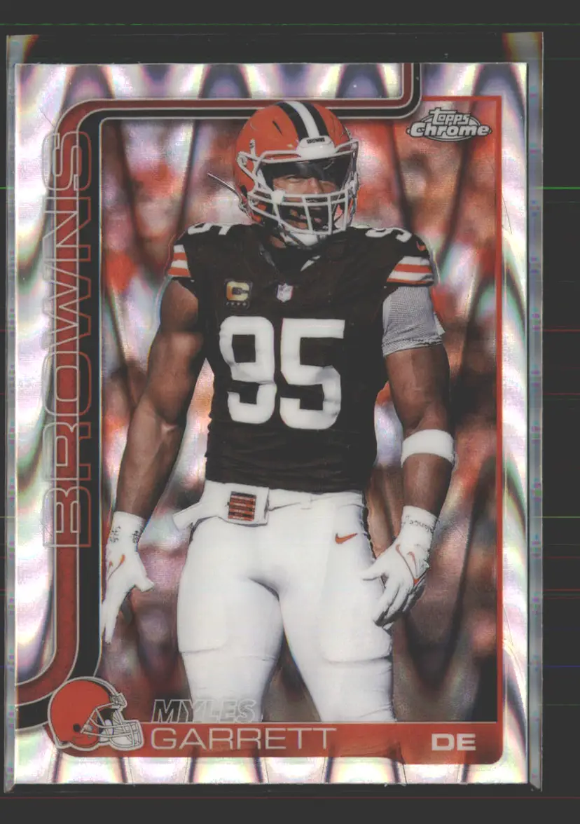 Myles Garrett 2025 Topps Chrome RayWave Refractor #70 - (142) - Cleveland Browns
