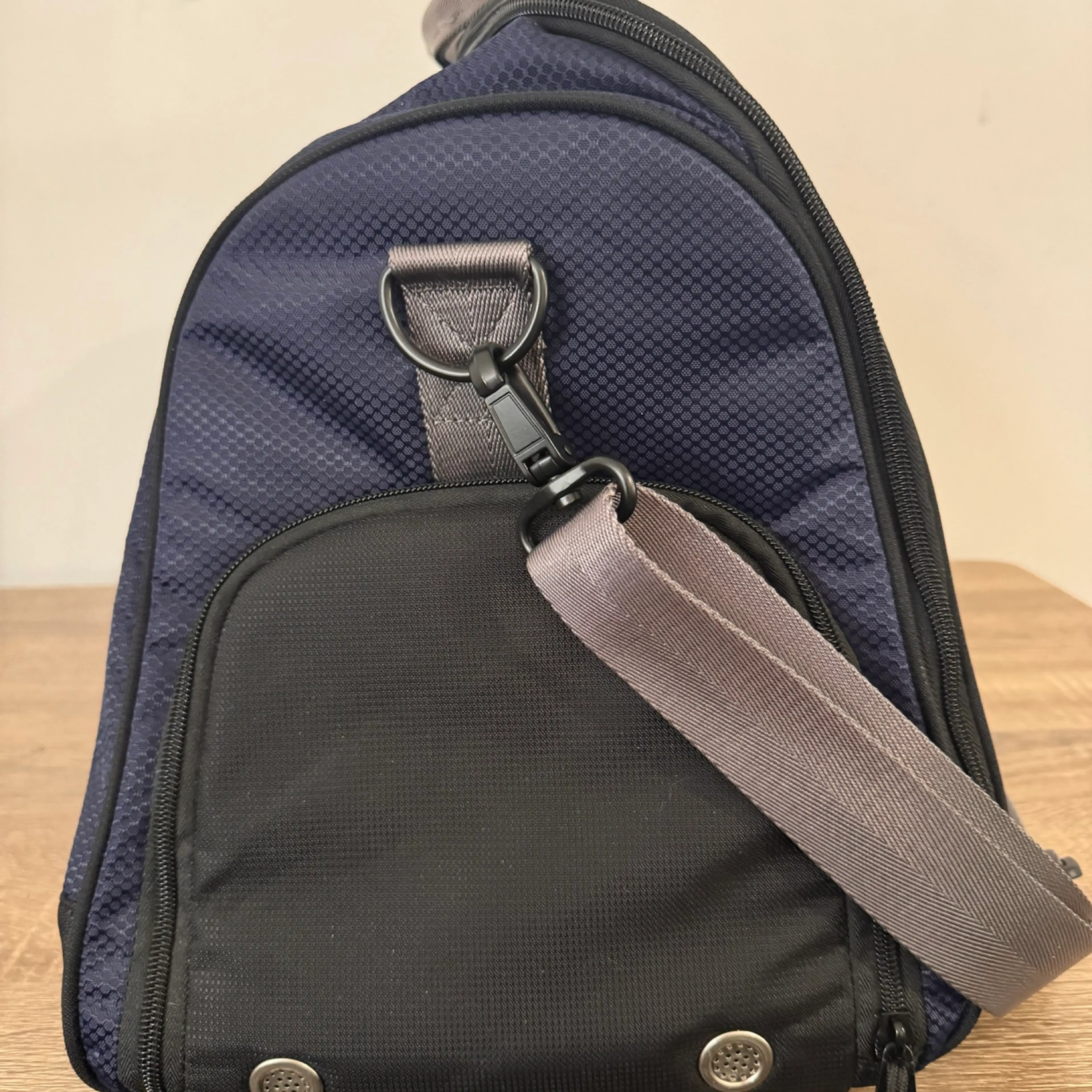 Image 4 of 5