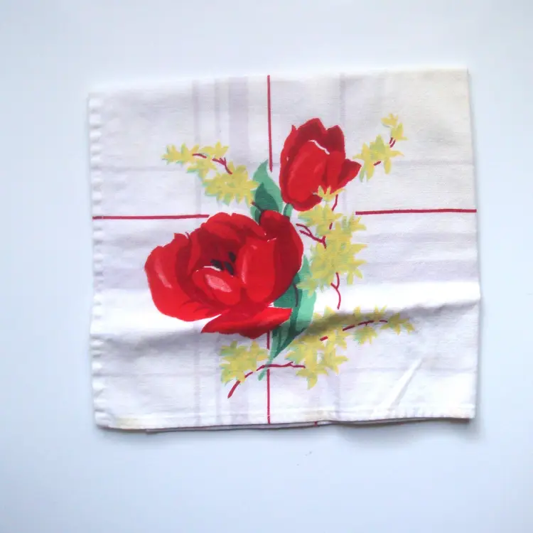 Set of 4 Red Tulip Flower Napkins Cotton &/or Linen Retro Vintage